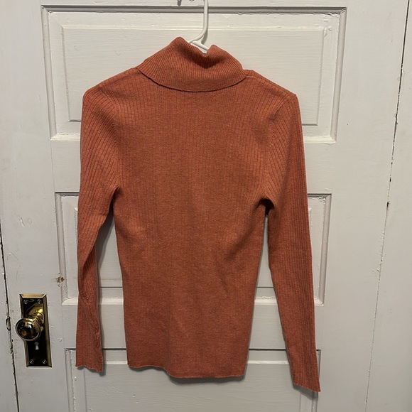 Loft Sweater - Picture 5 of 5